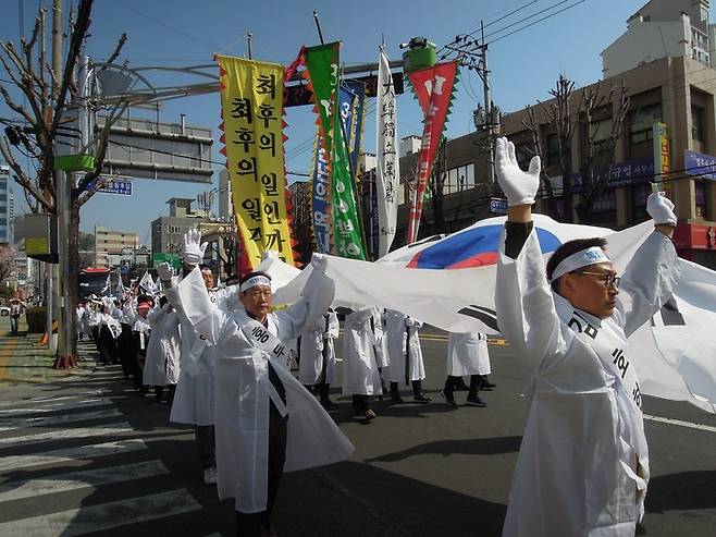 [창원=뉴시스] 강경국 기자 = 경남 창원특례시에서 일제에 항거하며 자주독립을 외쳤던 4·3 삼진연합대의거 재현 행사가 개최되고 있다. (사진=창원시청 제공). 2023.03.20. photo@newsis.com *재판매 및 DB 금지