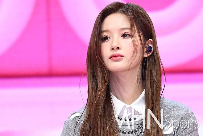 엔믹스 설윤 '옆모습도 우아해'