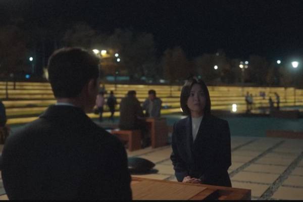 '더 글로리'에 등장한 바둑 공원. 사진제공=넷플릭스 캡처&nbsp;