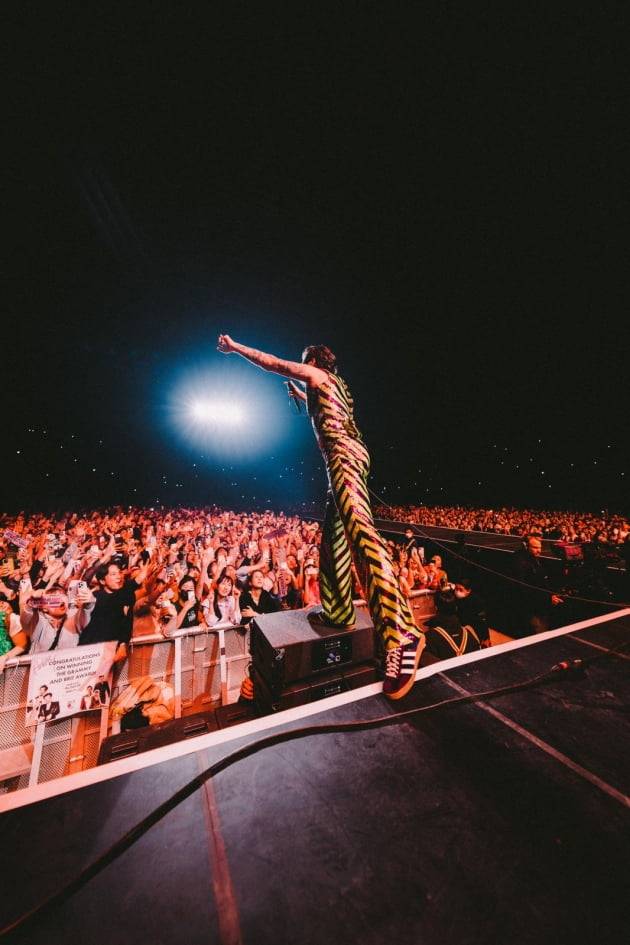 영국 팝스타 해리 스타일스가 20일 서울 송파구 KSPO DOME에서 첫 내한 공연을 진행했다. /사진=Lloyd Wakefield 제공