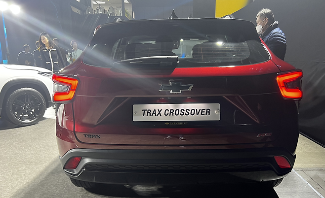 트랙스 크로스오버 리어뷰