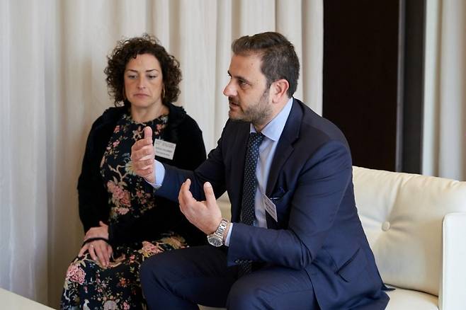 우고 발렌티 바르셀로나 스마트시티 엑스포 월드 콩그레스 사장(오른쪽). 사진=아이피알포럼