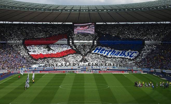 헤르타 베를린과 우니온 베를린이 맞붙은 베를린 더비의 풍경. / 트위터