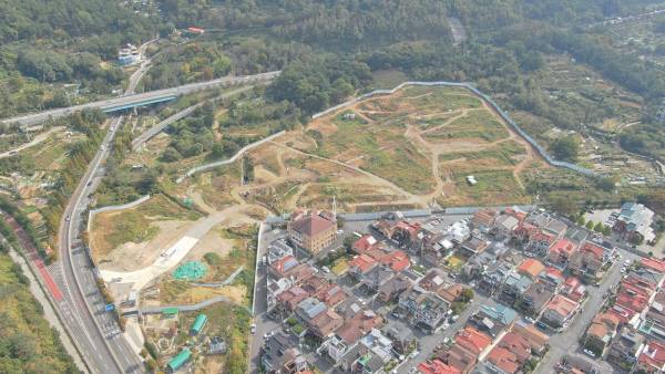 올해 조성을 마칠 예정인 경남 창원시 사파지구 도시개발사업지 전경. 창원시 제공