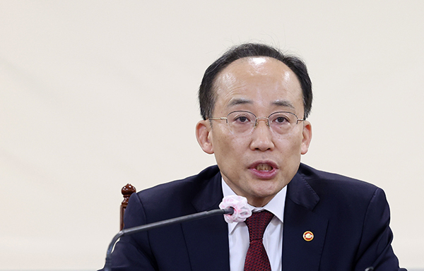 Deputy Prime Minister and Minister of Economy and Finance Choo Kyung-ho [Photo by Yonhap]