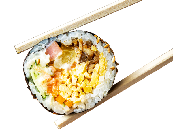 햄오이 김밥. 아삭한 오이와 달콤한 소스가 잘 어울린다.