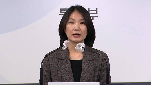 브리핑하는 이효정 통일부 부대변인