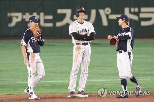 지난 10일 오후 일본 도쿄돔에서 열린 2023 월드베이스볼클래식(WBC) B조 본선 1라운드 한국과 일본의 경기. 7회말 2루에 출루해 있는 오타니. [연합뉴스]