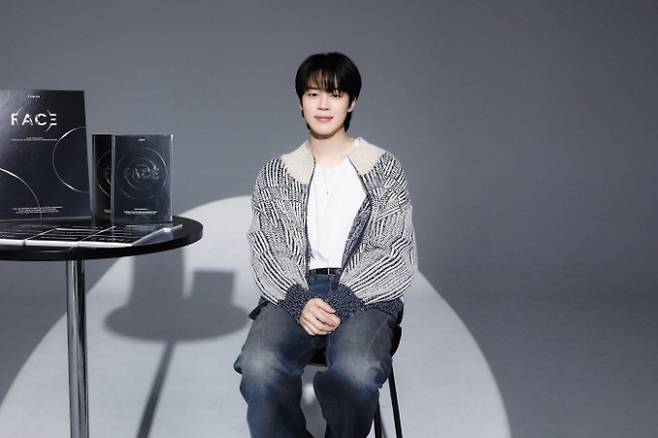 그룹 방탄소년단 지민이 솔로 앨범으로 활동에 나서는 가운데 수록곡이 KBS 방송 부적격 판정을 받았다. /사진=빅히트 뮤직 제공