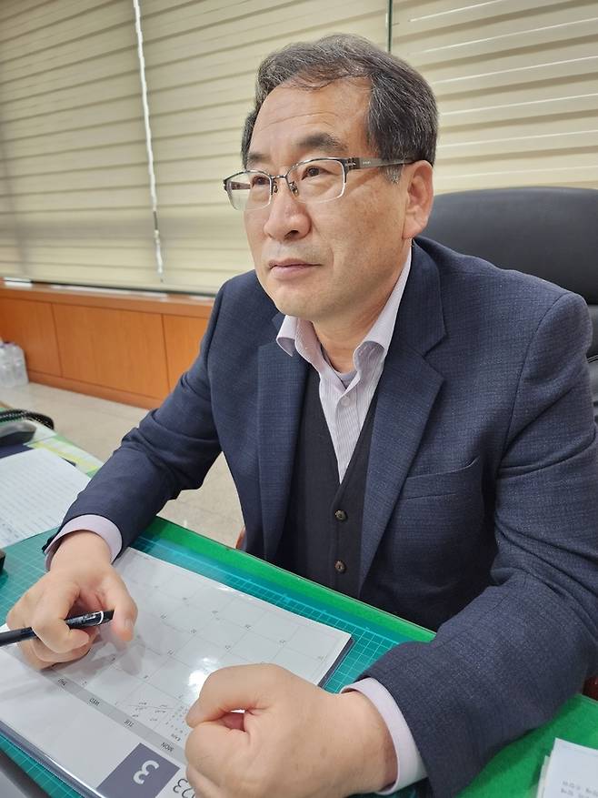 [강릉=뉴시스] 이순철 기자 = 이민수 북강릉농협 조합장이 뉴시스와 인터뷰를 갖고 있다. *재판매 및 DB 금지