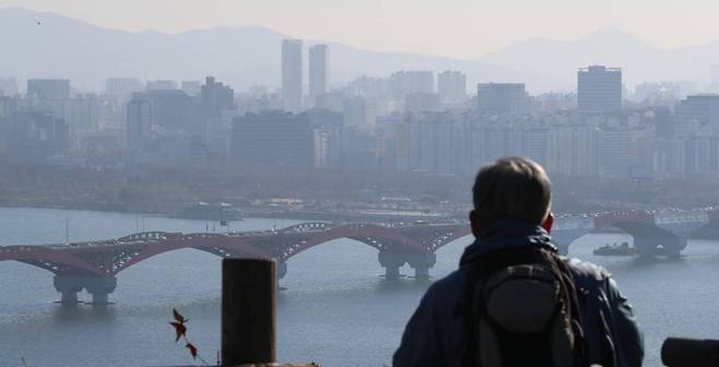 서울 마포구 하늘공원에서 바라본 아파트 단지 /사진=뉴시스