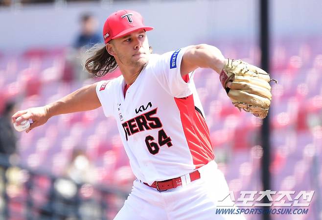 금발머리 휘날리며...