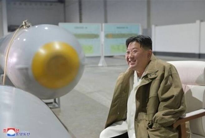 핵무인수중공격정 수중폭발 시험을 참관하는 김정은 북한 국무위원장 ⓒ노동신문·연합뉴스