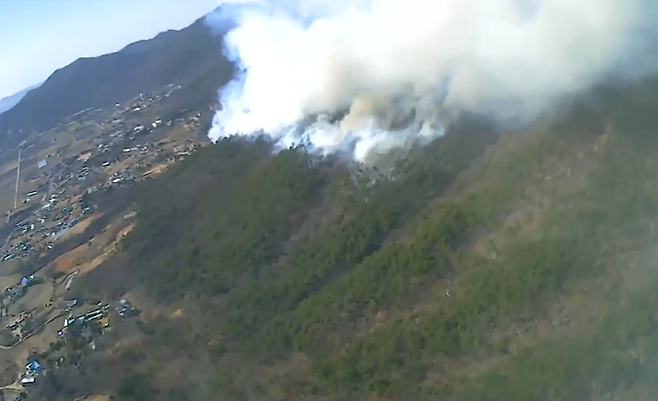 강화군 화도면에 산불이 발생했다.|산림청중앙산불방지대책본부 제공