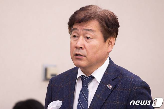 기동민 국회 법제사법위원회 법안심사1소위원장이 27일 서울 여의도 국회에서 열린 제404회 국회(임시회) 법제사법위원회 제2차 전체회의에서 법안 심사보고를 하고 있다. 2023.3.27/뉴스1 ⓒ News1 유승관 기자