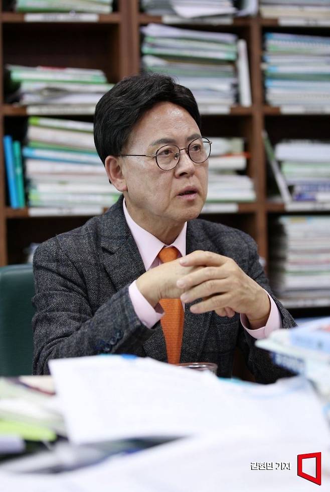 이명수 국민의힘 의원. 사진=김현민 기자 kimhyun81@