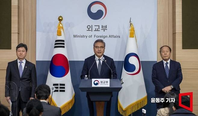박진 외교부 장관이 6일 서울 종로구 외교부에서 일제 강제징용 피해배상 해법을 발표하고 있다. 사진=윤동주 기자 doso7@