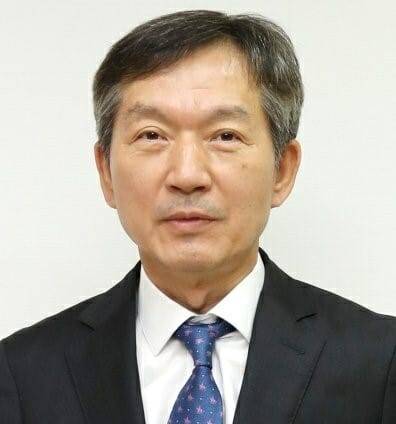 머니투데이는 31일 서울 종로구 머니투데이 본사에서 정기주주총회와 이사회를 잇따라 열고 대표이사 사장에 정희경 부사장(사진·57세)을 선임했다.