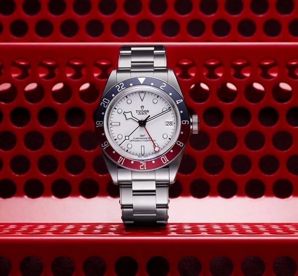 튜더 블랙베이GMT 오팔 [사진제공=튜더]