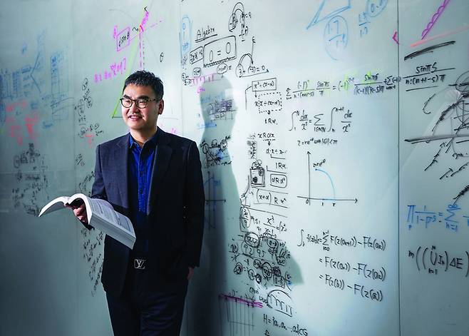 인공지능 수학 깨봉 유튜브 채널을 운영하는 조봉한 박사. <사진제공=유튜브코리아>