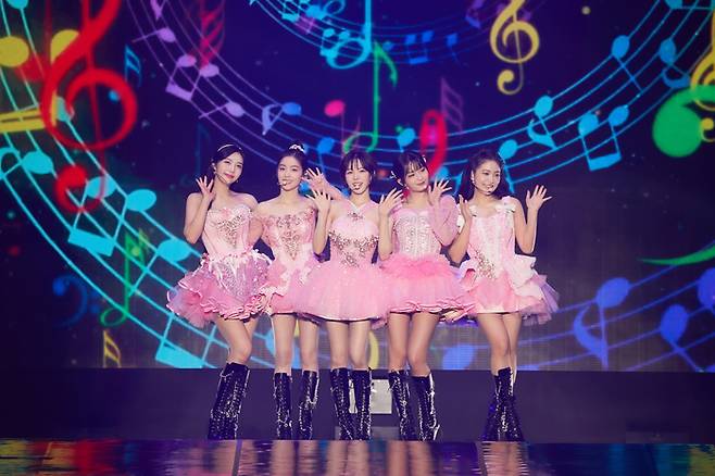 2일 오후 레드벨벳(Red Velvet) 네 번째 단독 콘서트 투어 서울공연이 서울 올림픽공원 케이스포 돔(KSPO DOME)에서 개최됐다. 제공 | SM엔터테인먼트