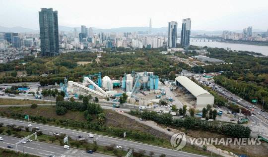 성수동 삼표 레미콘 공장 부지 전경.



<사진=연합뉴스>