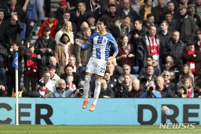 [브라이튼=AP/뉴시스]브라이튼 미토마, 일본인 EPL 한 시즌 최다골. 2023.04.01.