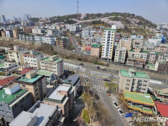 [인천=뉴시스] 수봉로와 제일로를 잇는 ‘수봉공원교차로’ 예정지 전경. (사진=허종식 의원실 제공)