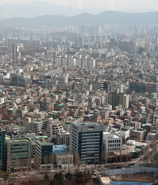 서울 시내 전경. 사진 이미연 기자