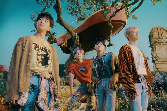 An image from SHINee's reissued seventh LP, "Atlantis." (SM Entertainment)