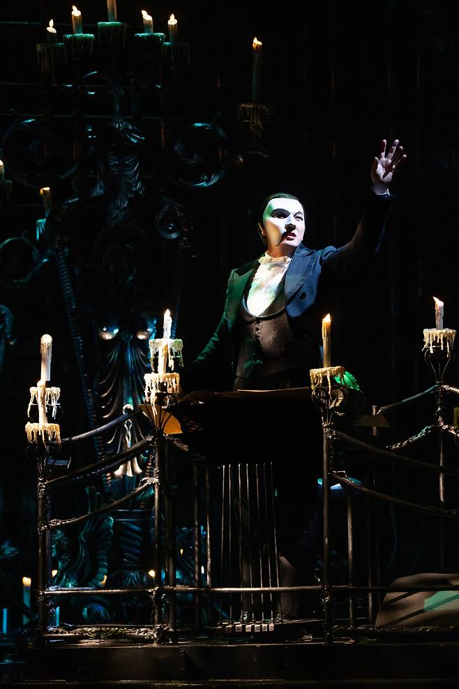 Actor Cho Seung-woo plays the Phantom in "The Phantom of the Opera" at the Dream Theater in Busan. (S&CO)