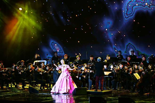 Soprano Sumi Jo performs during the "K-Culture Night" concert at the Busan Cinema Center on Wednesday. (Yonhap)