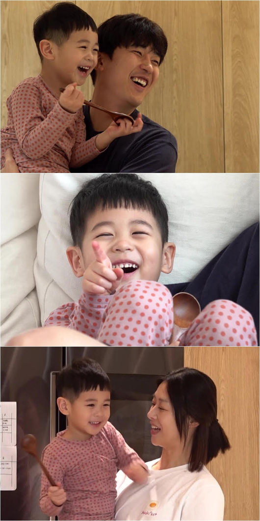 kang-kyung-joon-and-his-second-child-the-return-of-superman