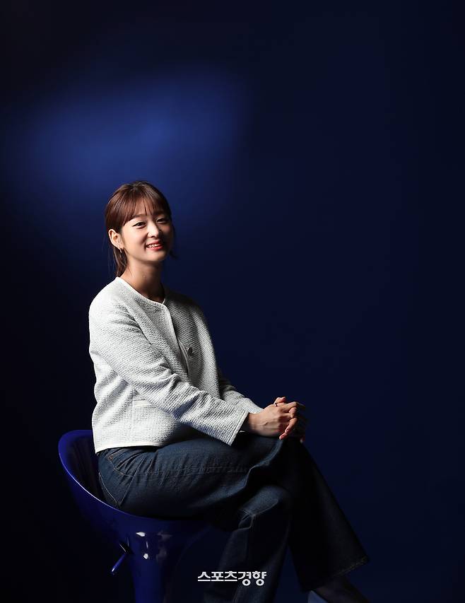 KBS1 일일드라마 ‘내 눈에 콩깍지’에 출연한 배우 배누리가 지난달 29일 스포츠경향과 인터뷰에 앞서 포즈를 취하고 있다. 사진 정지윤 선임기자