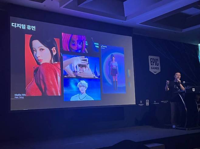 우리나라에서는 버추얼 아이돌도 등장했다.
