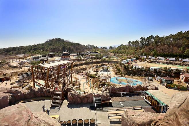 수로왕의 러브스토리와 놀이동산 액티비티가 살아있는 가야테마파크. 사진|한국관광공사