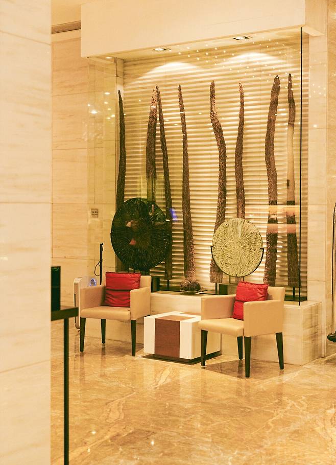 &nbsp;코트야드 홍콩 로비 ⓒ이성균 기자