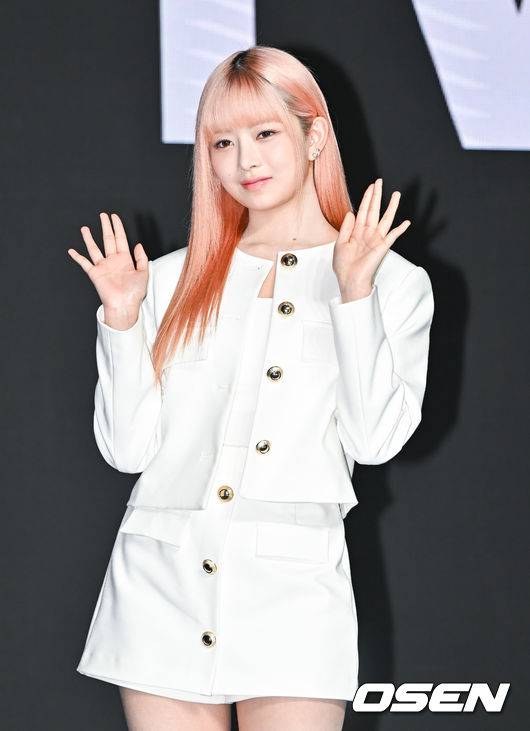 [OSEN=박준형 기자] 10일 오후 서울 여의도동 콘래드 서울에서 그룹 아이브(IVE / 안유진.가을.레이.장원영.리즈.이서)첫 번째 정규앨범 'I’ve IVE(아이해브 아이브)' 기자간담회가 열렸다.아이브 레이가 포즈를 취하고 있다.  2023.04.10 / soul1014@osen.co.kr