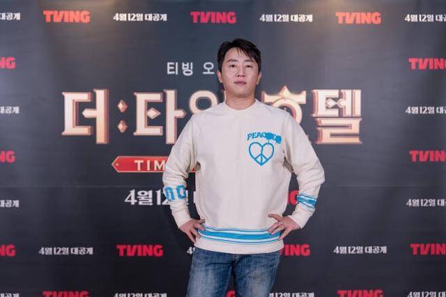 12일 티빙 오리지널 예능 '더 타임 호텔' 온라인 제작발표회가 진행됐다. 행사에는 남경모 PD를 비롯해 홍진호 황제성 존박 래원 신지연 김남희 김현규 클로이가 참석했다. 티빙 제공