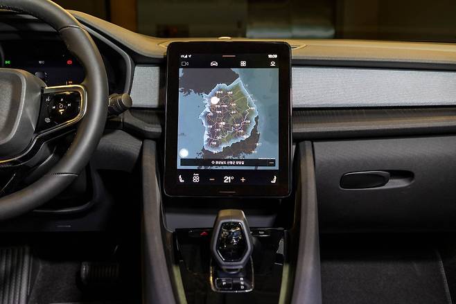 Polestar 2 is the first EV in S. Korea to be equipped with Tmap infotainment system. (Polestar Korea)