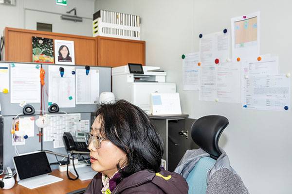 한국과학기술연구원 이정애 박사가 일하는 사무실. 일반 사무실과 다를 게 없다. 굳이 다른 걸 꼽자면 등산복을 입고 출근해도 괜찮다는 것