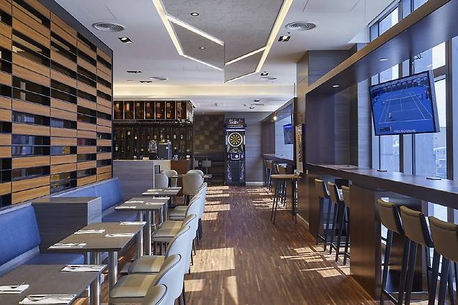 Bar 98