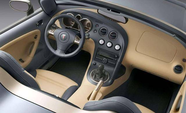 폰티악 솔스티스