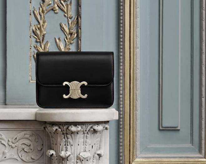 셀린느 트리오페 틴 가방. [사진 출처 = 셀린느]