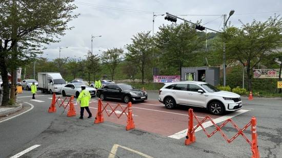 청도소싸움축제 기간동안 청도군 등이 소싸움경기장 주변 도로를 무리하게 교통 통제해 인근에 위치한 루지 업체가 피해를 입었다는 주장이 제기됐다.[군파크 루지 테마파크 제공]