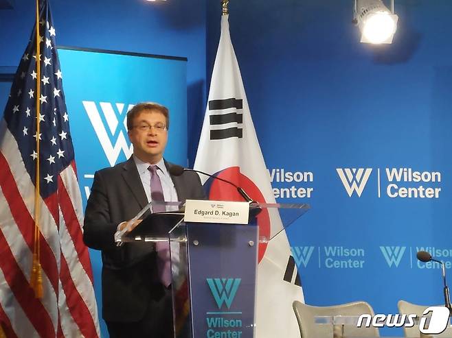 에드 케이건 미 백악관 국가안보회의(NSC) 동아시아∙오세아니아 담당 선임국장이 18일(현지시간) 워싱턴DC 우드로 윌슨 센터가 주최한 한미동맹 70주년 관련 세미나에서 연설을 하고 있다. ⓒ News1 김현 특파원