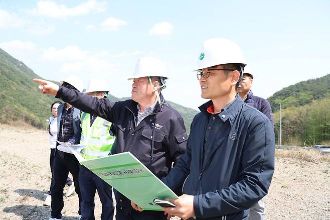 [산청=뉴시스] 산청군 이승화 산청군수 단성급수구역 비상공급망 구축사업장 신등지구 방문 *재판매 및 DB 금지 *재판매 및 DB 금지