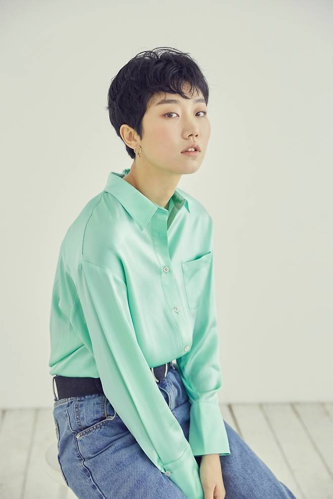 이주영. 아티스트컴퍼니