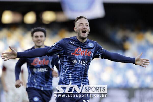 SSC 나폴리 센터백 아미르 라흐마니. 사진┃뉴시스/AP