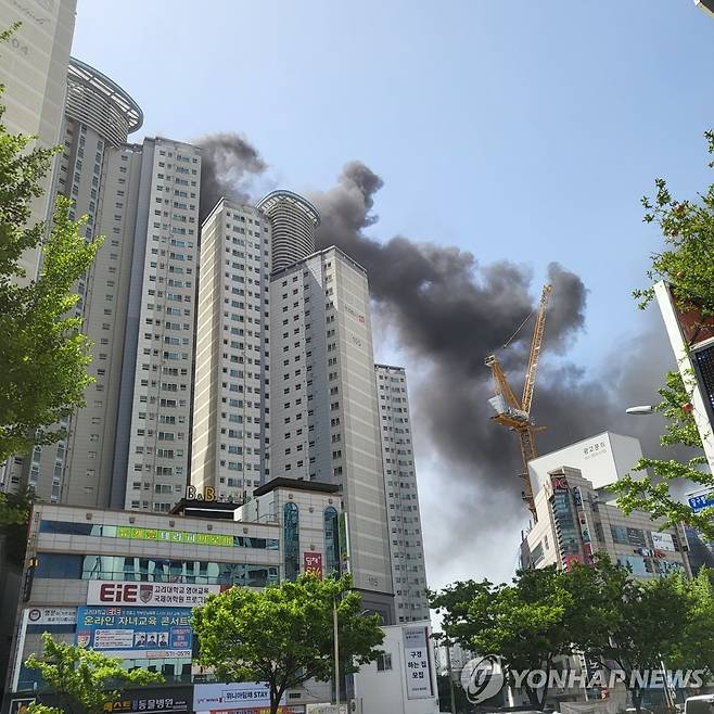 대구 신축아파트 공사장 화재 [독자제공. 재배포 및 DB 금지]